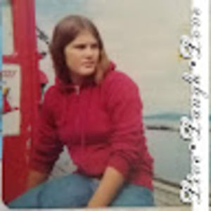 Meet your Posher, Debbie